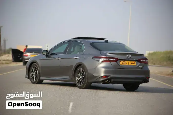 Toyota Camry 2021 photo 2
