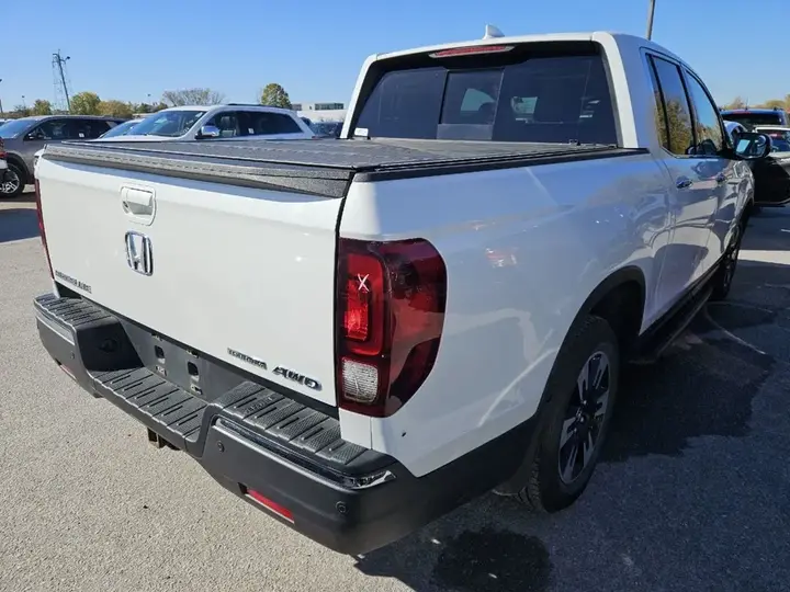 Honda Ridgeline 2020 photo 3