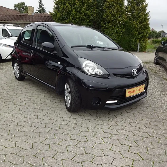 Toyota Aygo 2013 photo 2