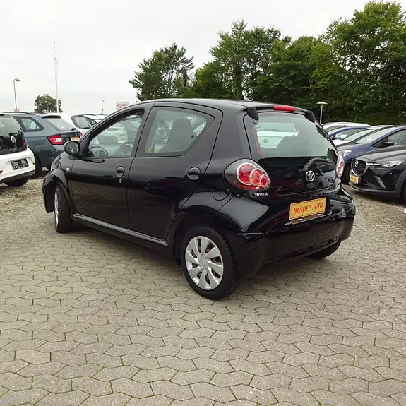 Toyota Aygo 2013 photo 4
