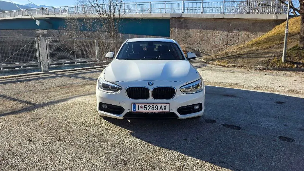 BMW 1 Series 2016 photo 2