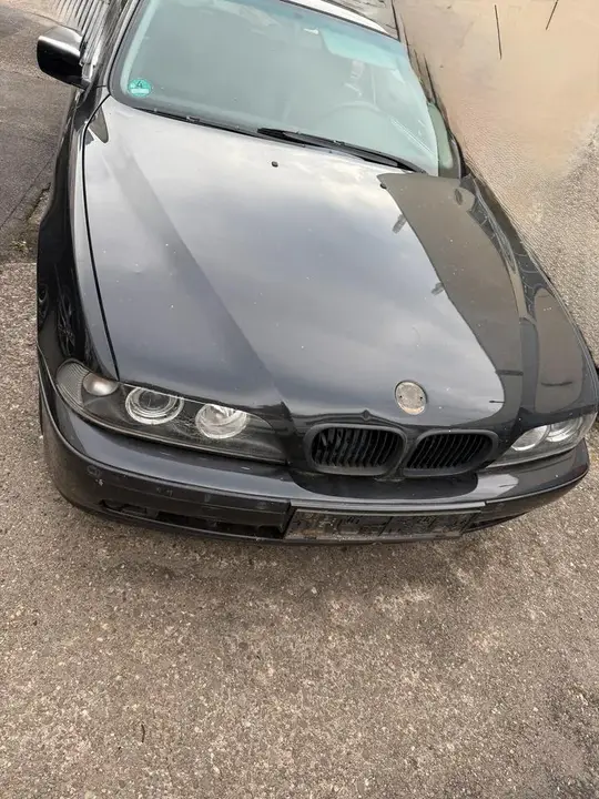 BMW 520I