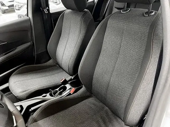Peugeot 208 2025 photo 5