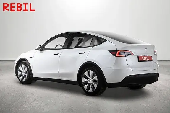 Tesla Model Y 2023 photo 5