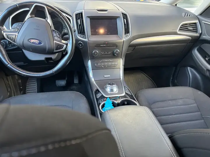 Ford Galaxy 2019 photo 2