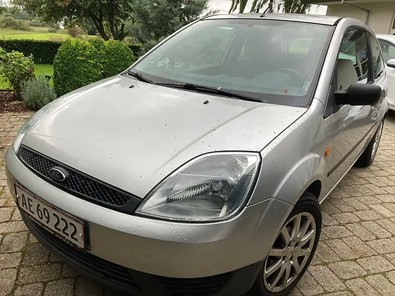 Ford Fiesta 2005 photo 4