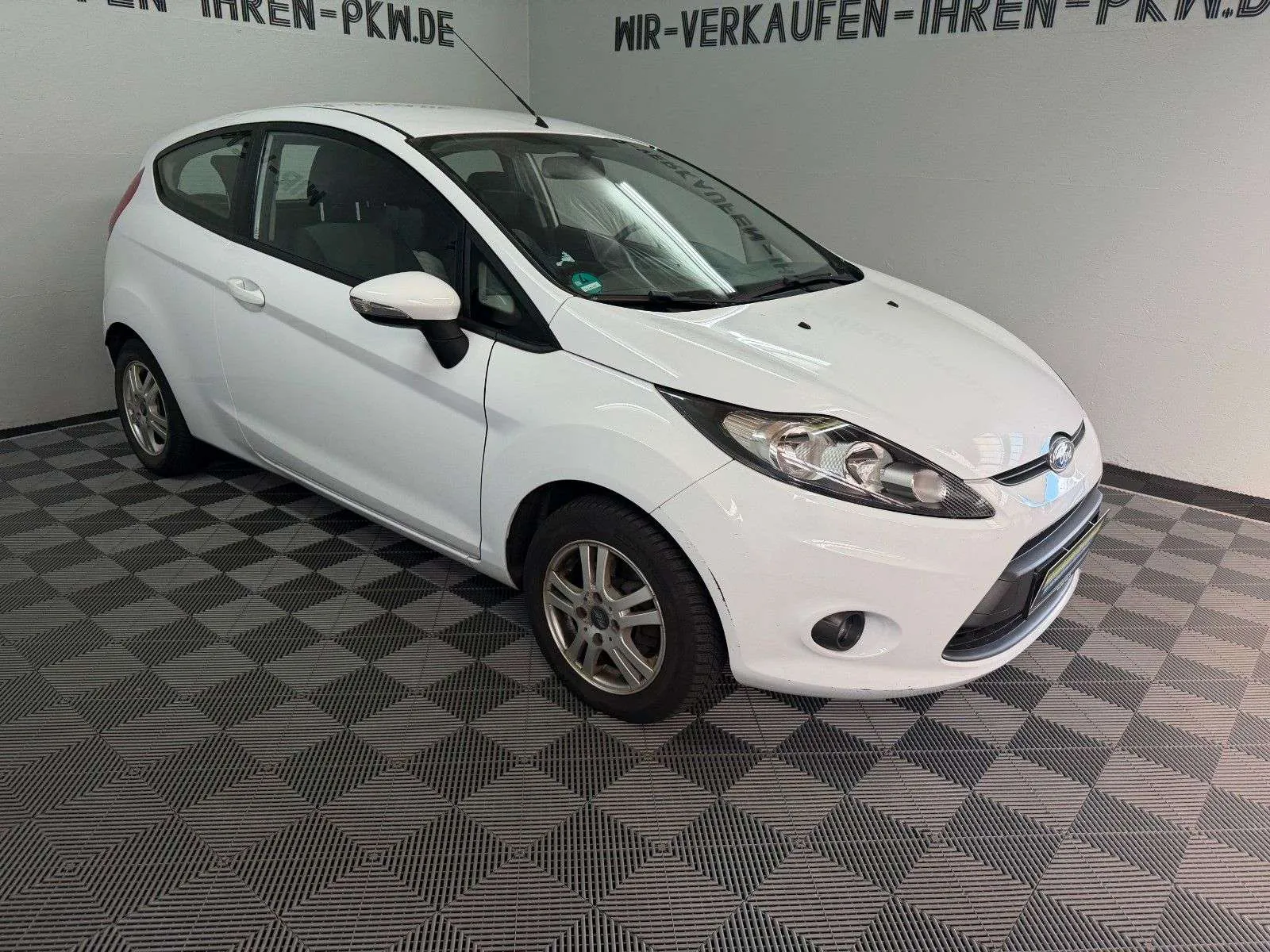 Ford Fiesta 2010 photo 5