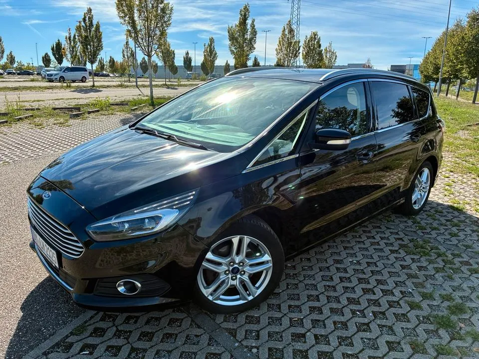 Ford S-Max