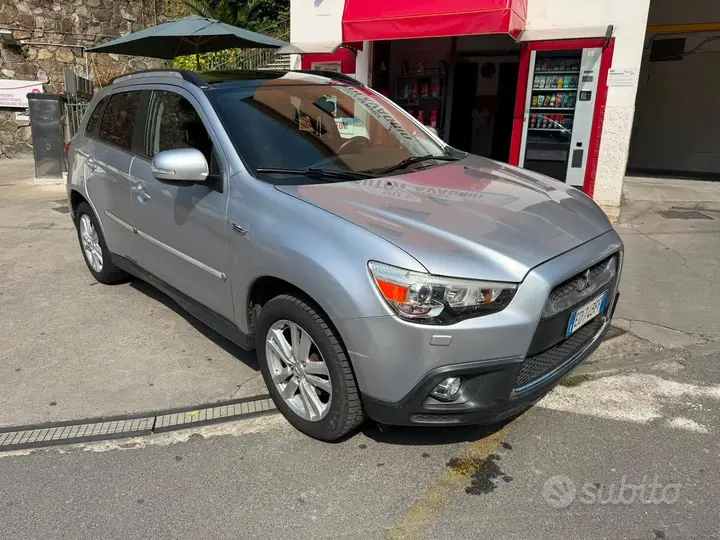 Mitsubishi Asx 2010 photo 2