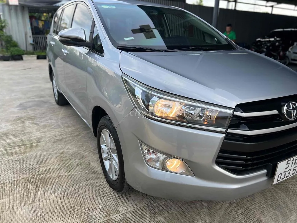 Toyota Innova 2018 photo 4