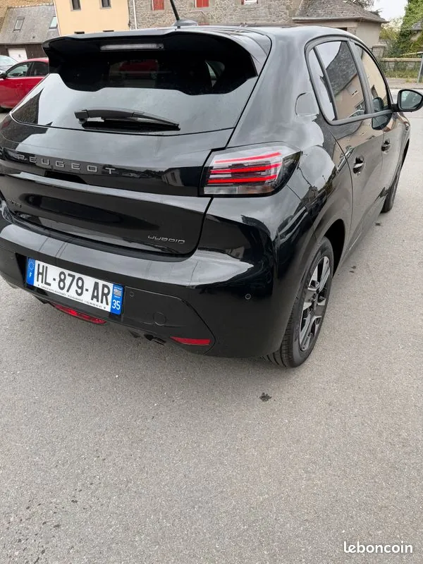 Peugeot 208 2026 photo 2