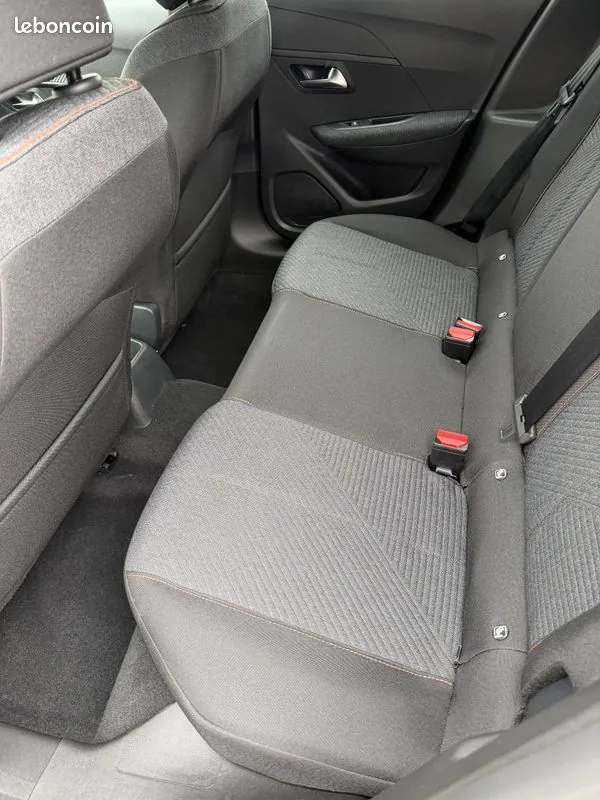 Peugeot 208 2026 photo 4