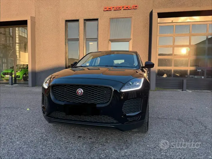 Jaguar E-Pace 2019 photo 2