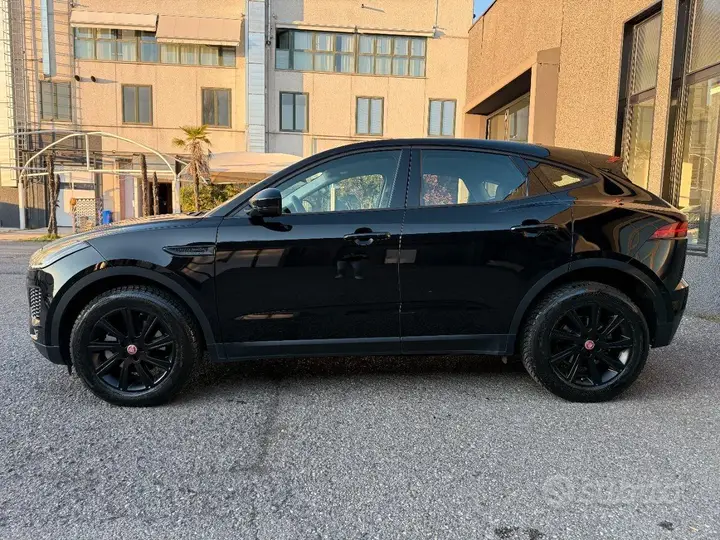 Jaguar E-Pace 2019 photo 4