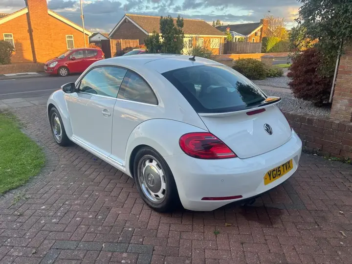 Volkswagen Beetle 2015 photo 5