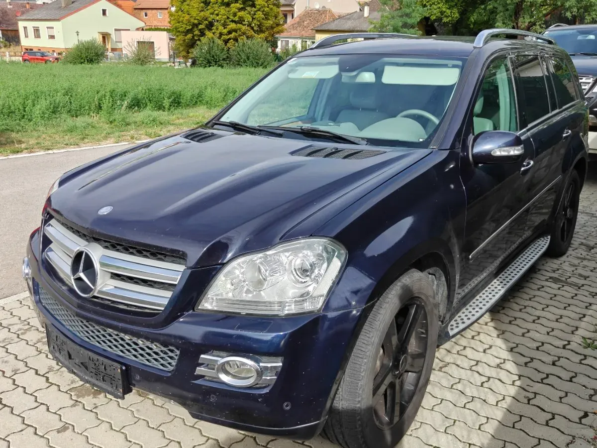 Mercedes-Benz Gl-Class