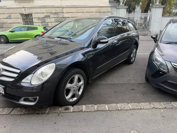 Mercedes-Benz R-Class 2007 photo 2