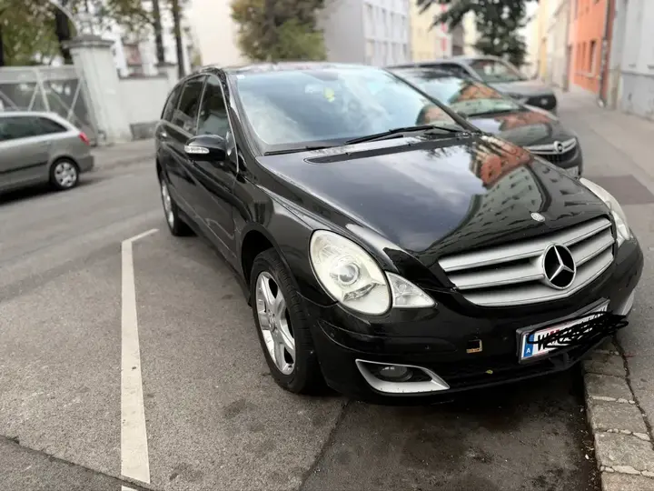 Mercedes-Benz R-Class
