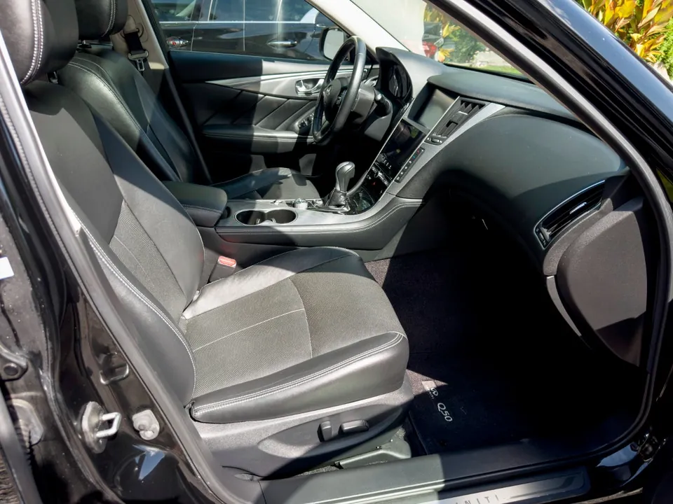 Infiniti Q50 2015 photo 5