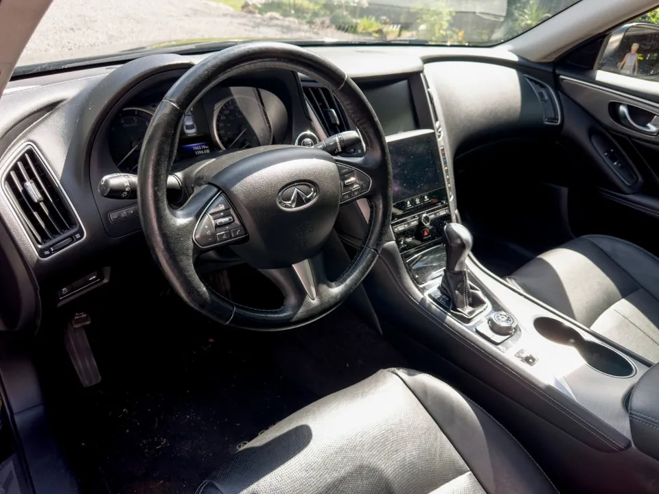 Infiniti Q50 2015 photo 4