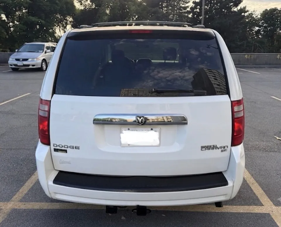 Dodge Grand Caravan 2009 photo 3