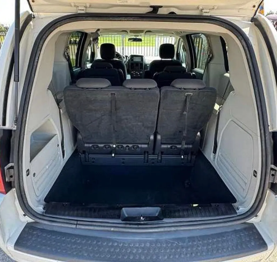 Dodge Grand Caravan 2009 photo 4