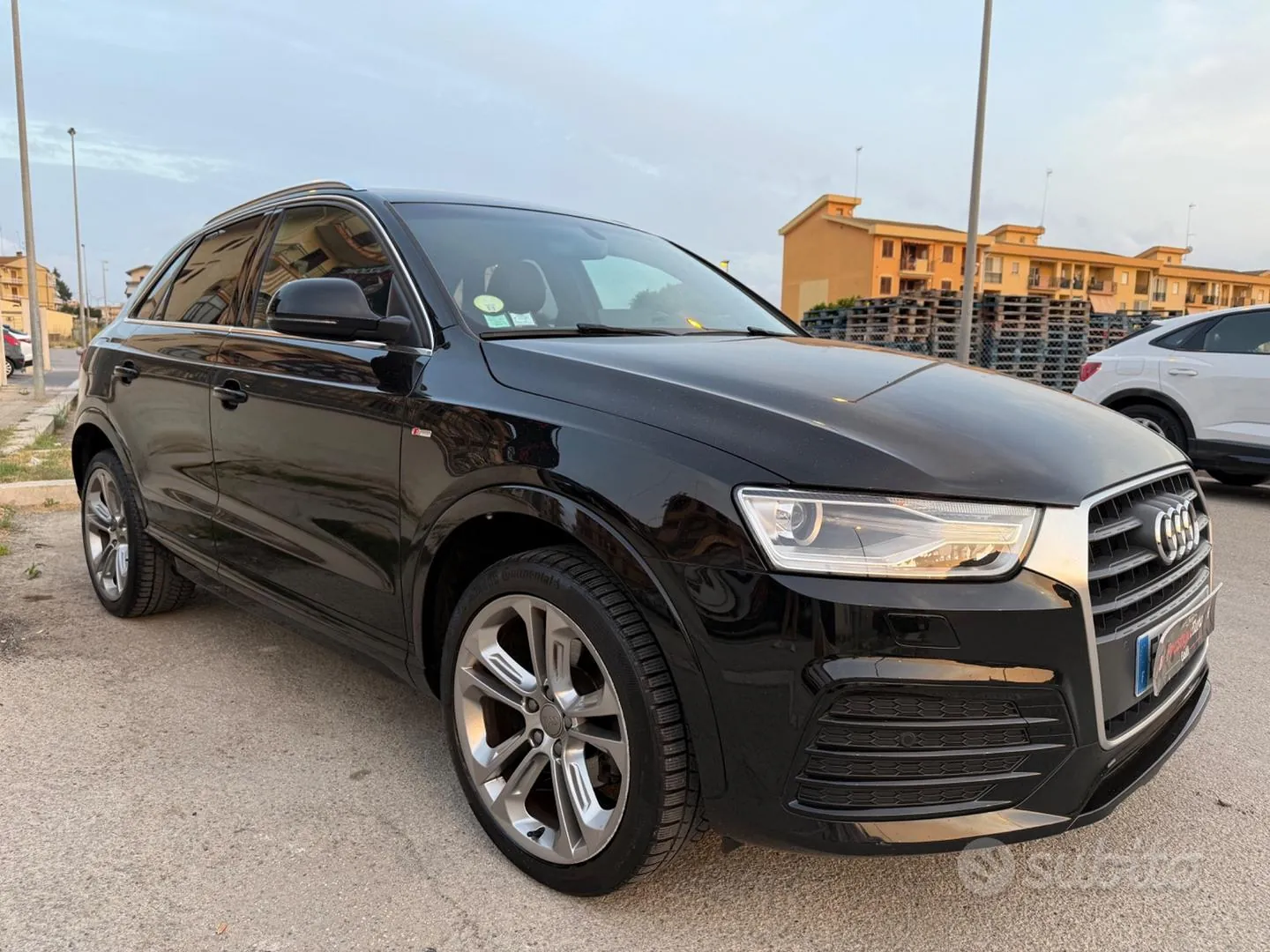 Audi Q3 2017 photo 2