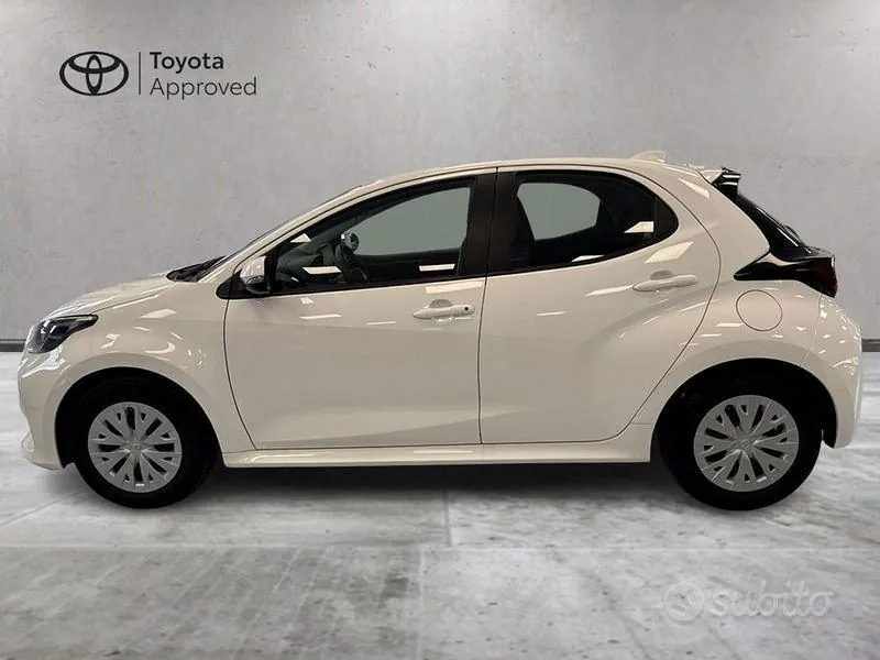 Toyota Yaris 2022 photo 3