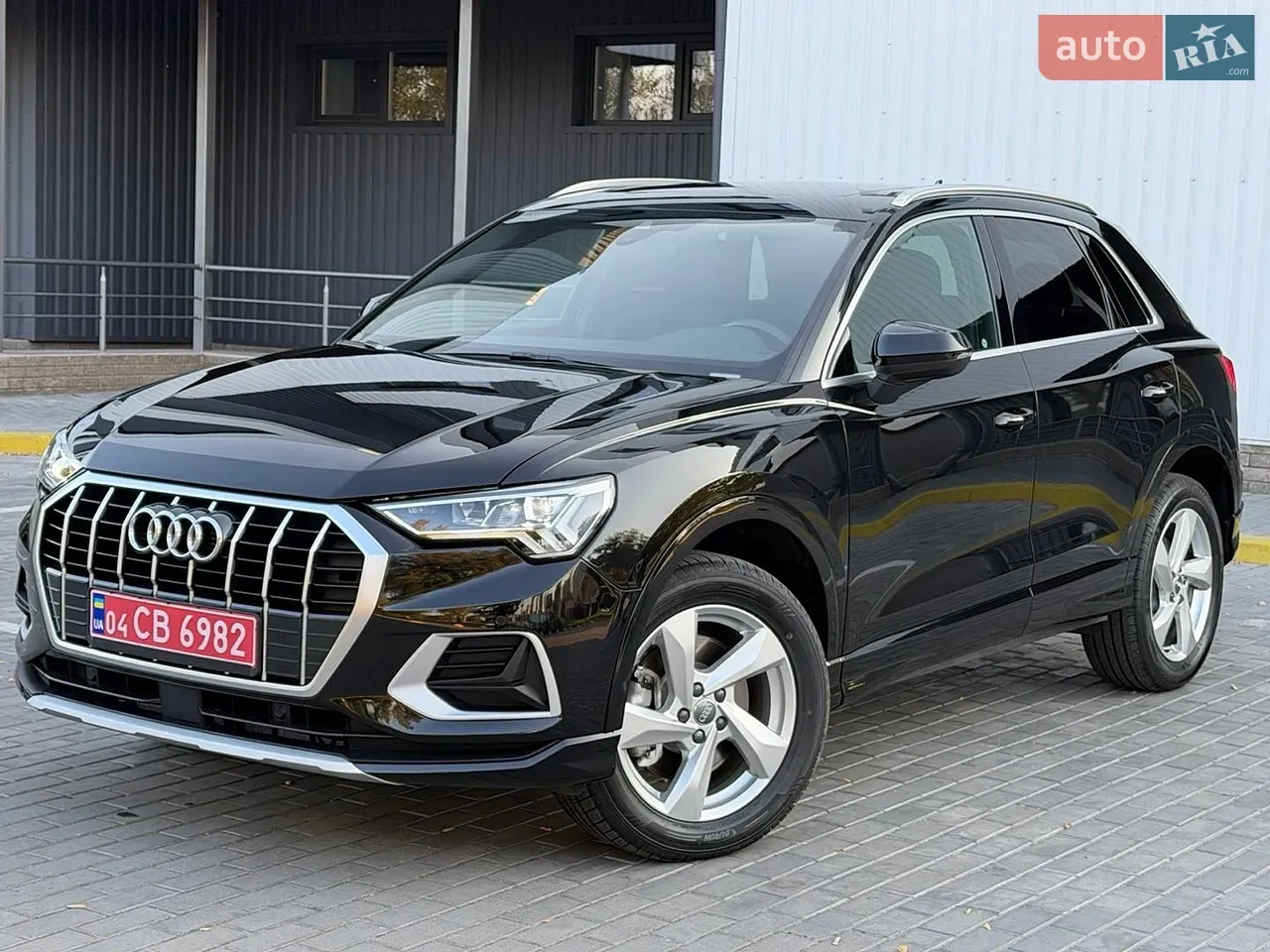 Audi Q3 2019 photo 4