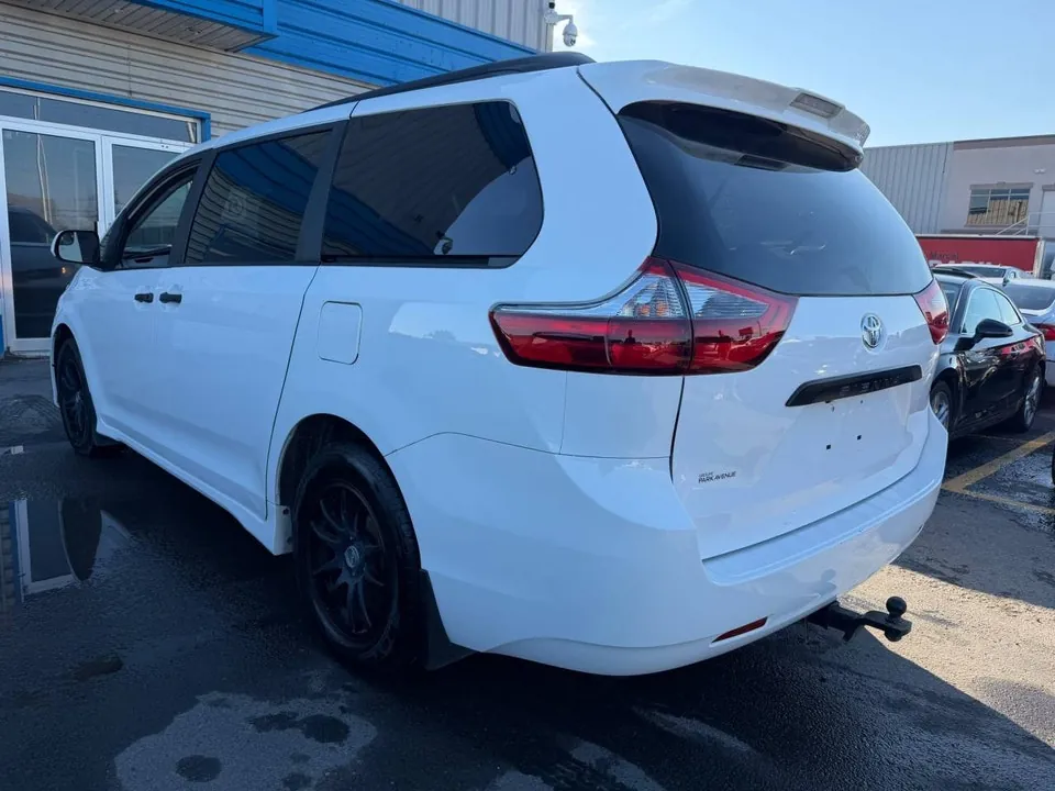 Toyota Sienna 2020 photo 5