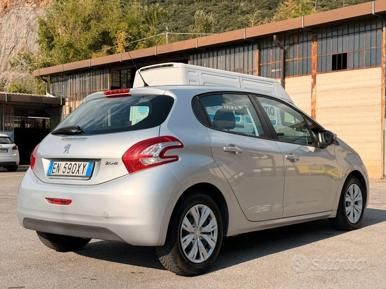 Peugeot 208 2013 photo 5