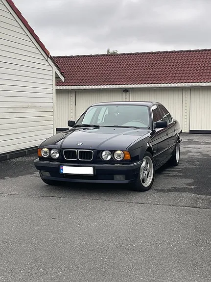 BMW 525I