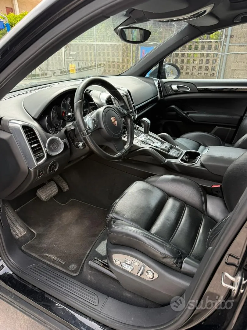 Porsche Cayenne 2011 photo 5