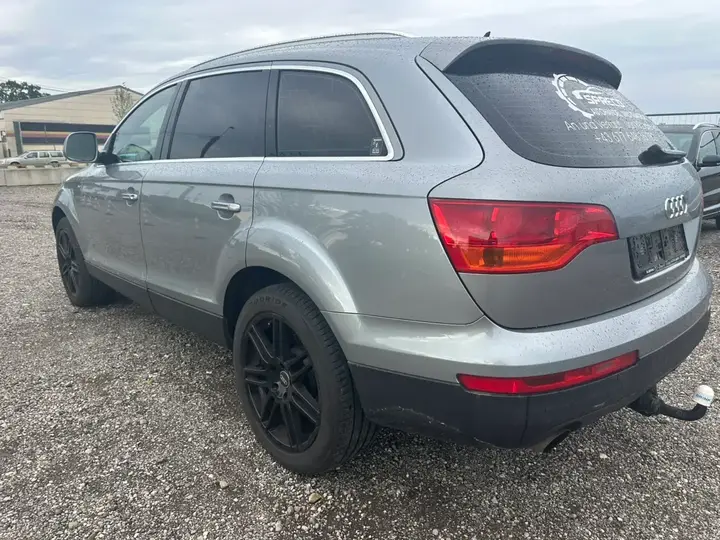 Audi Q7 2007 photo 3
