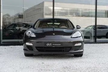 Porsche Panamera 2012 photo 2