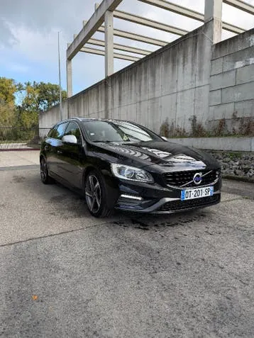 Volvo V60 photo 2