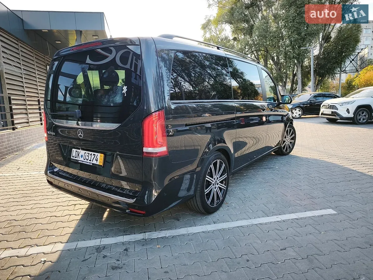 Mercedes-Benz V-Class 2021 photo 4