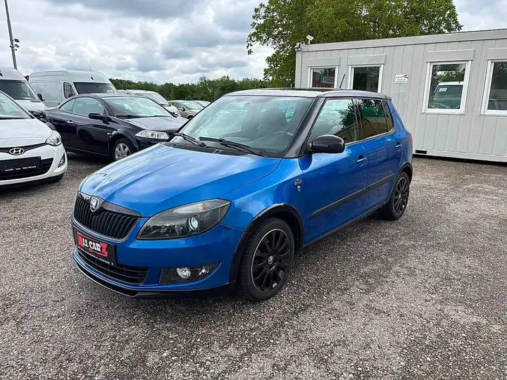 Skoda Fabia 2013 photo 2