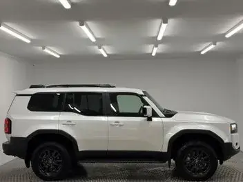 Toyota Land Cruiser Prado 2026 photo 3