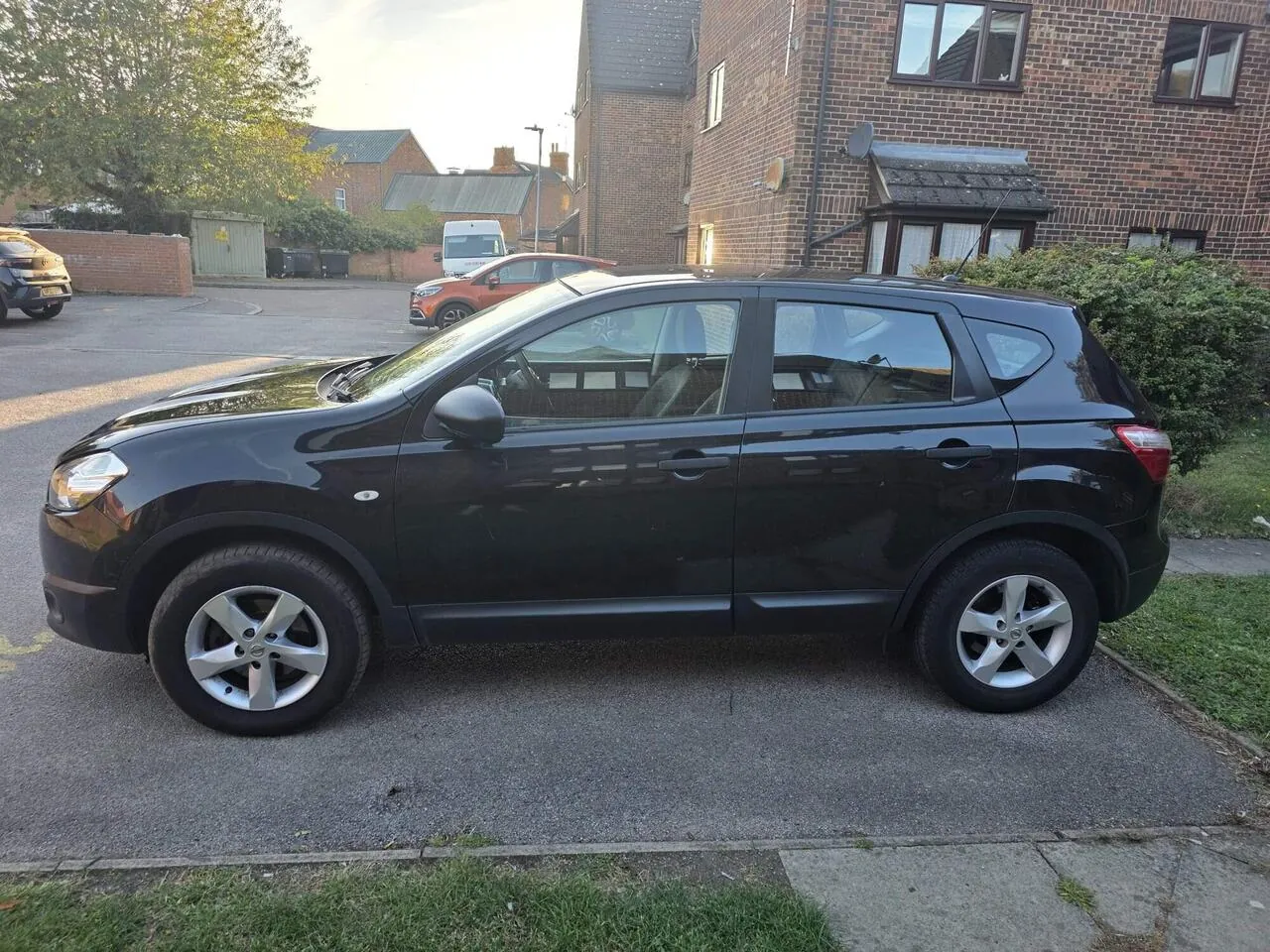 Nissan Qashqai 2010 photo 2