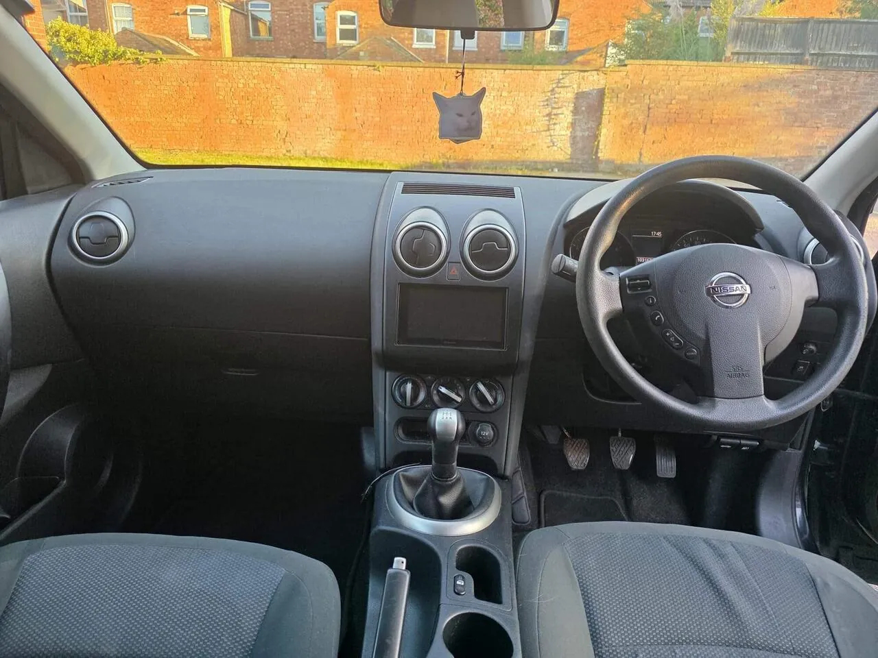 Nissan Qashqai 2010 photo 5