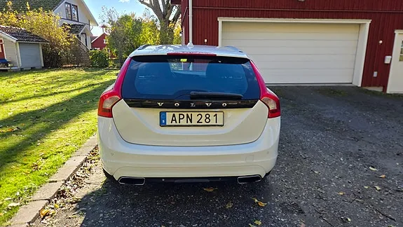 Volvo V60 2015 photo 3