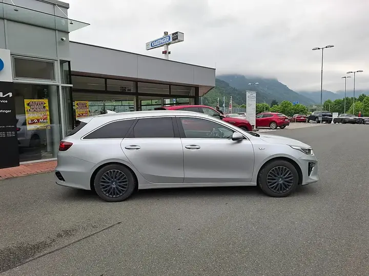 Kia Ceed Sw 2019 photo 3