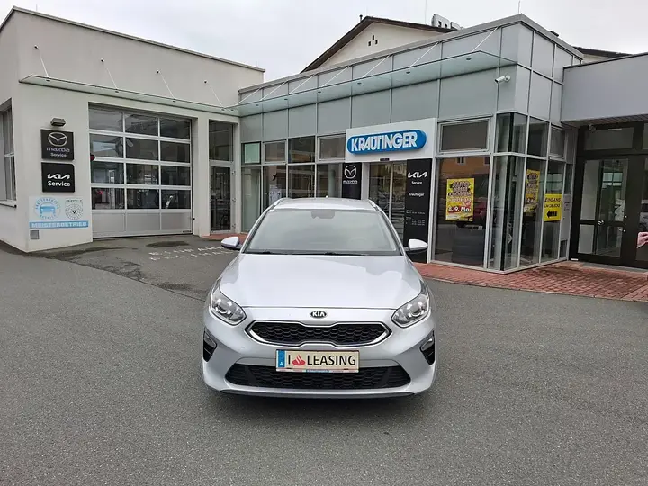 Kia Ceed Sw 2019 photo 2