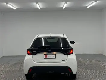 Toyota Yaris 2023 photo 5