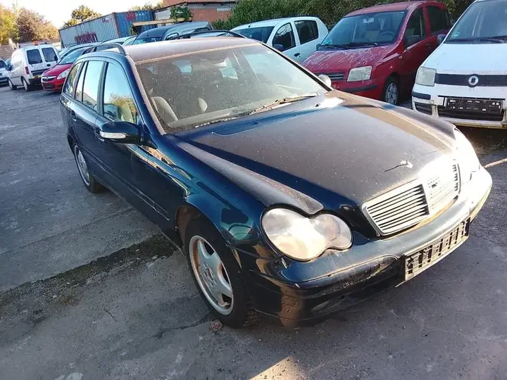 Mercedes-Benz 220 Cdi