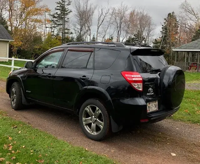 Toyota Rav4 2011 photo 3