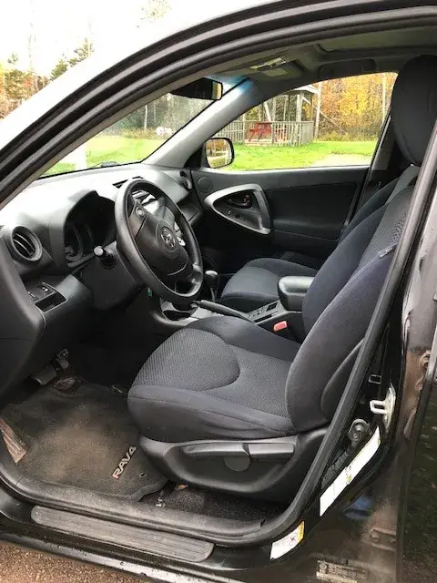 Toyota Rav4 2011 photo 4