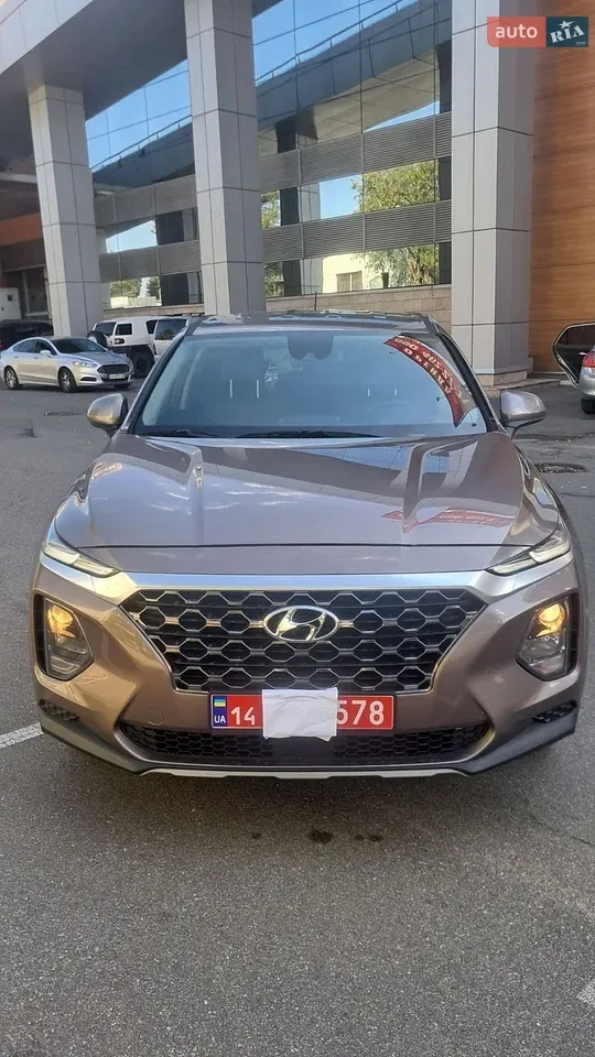 Hyundai Santa Fe 2019 photo 3