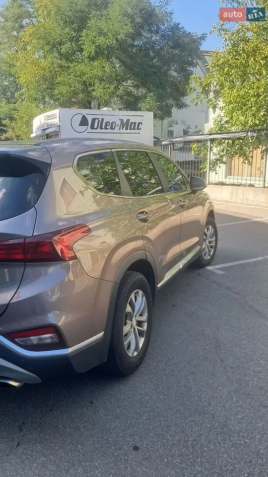 Hyundai Santa Fe 2019 photo 4